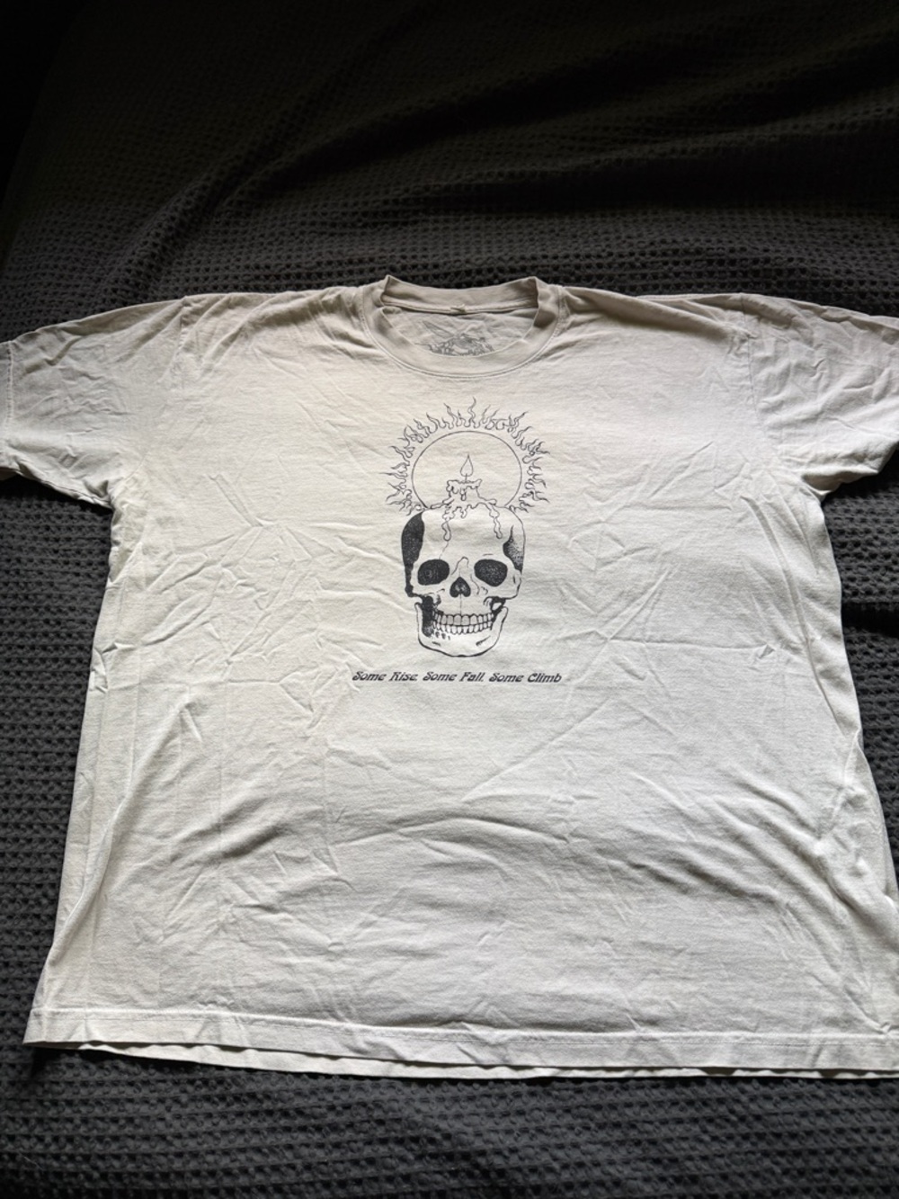 Grateful Dead White T-Shirt with Black Skull Graphic